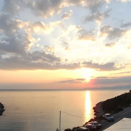 Al Mare Hébergement de vacances Skála Marión